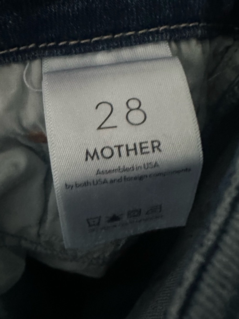 MOTHER THE LOOKER CROPLet's Just Be Frieds Size 28 - Picture 6 of 7